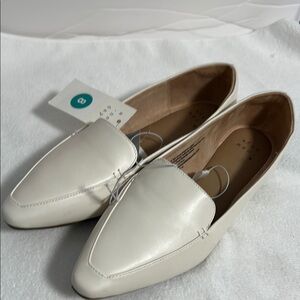 Elegant White Loafers size 8